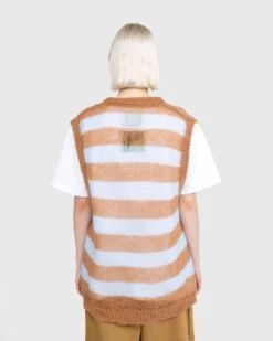 Highsnobiety – Sweater Vest Brown/Light Blue -Acne Studios Clothing 02.07.23 On Model080 E1bdjkEk