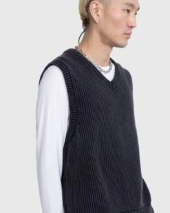 Highsnobiety – Pigment Dyed Loose Knit Sweater Vest Black -Acne Studios Clothing HS05 Drop25993 wJiFfmSG