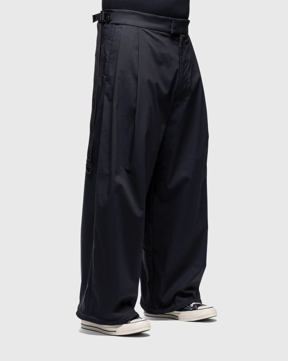 ACRONYM – P48-CH Micro Twill Pleated Trouser Black 4 ACRONYM – P48-CH Micro Twill Pleated Trouser Black - Image 4